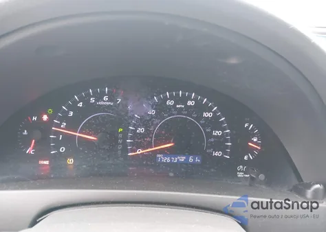 2010 Toyota Camry Le z USA, uszkodzony, nr VIN 4T1BF3EK7AU055425